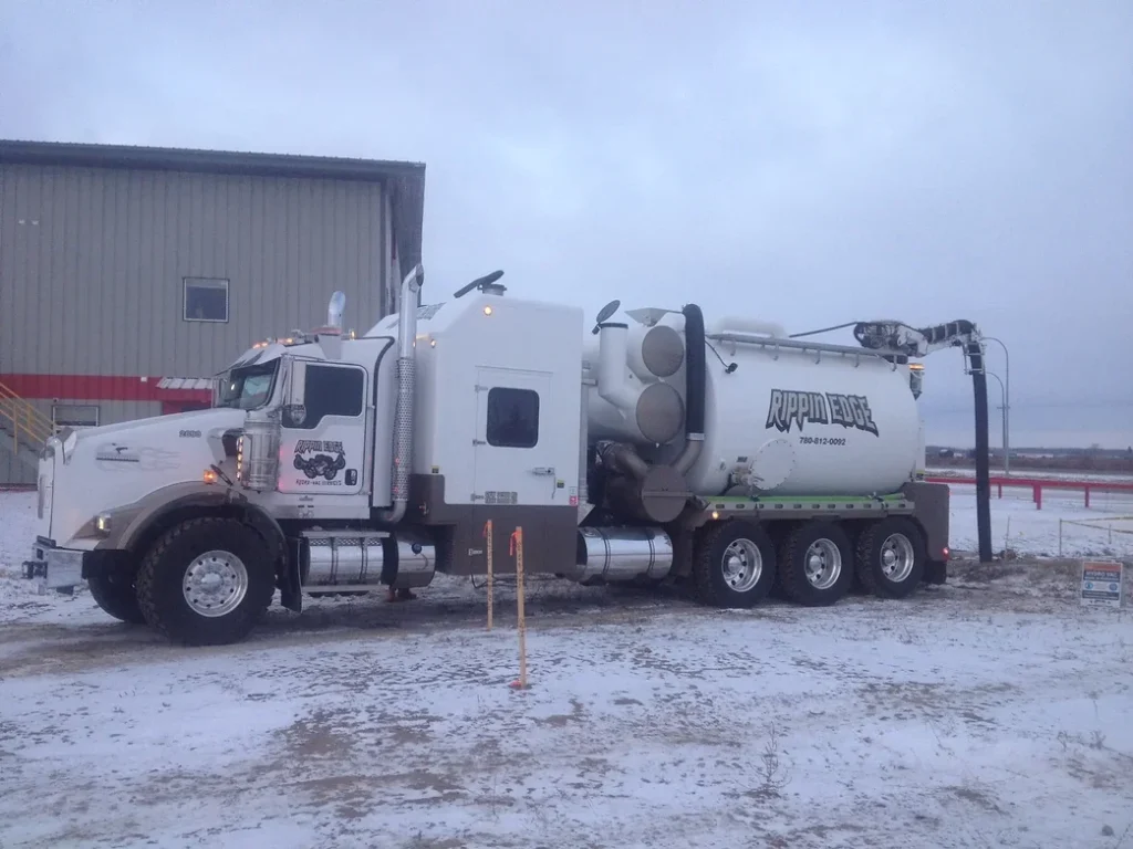 Rippin Edge hydrovac truck working in the snow